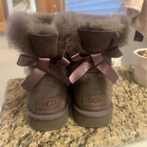UGG Mini Bailey Bow Fur Booties women 8